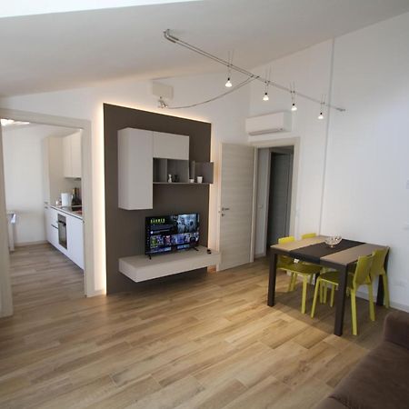 Attico Arrighi Apartment ลุคคา ภายนอก รูปภาพ