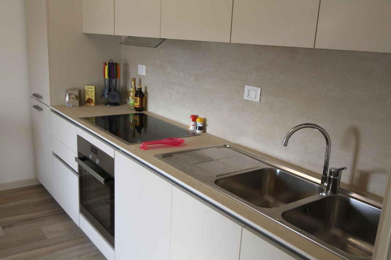 Attico Arrighi Apartment ลุคคา ภายนอก รูปภาพ